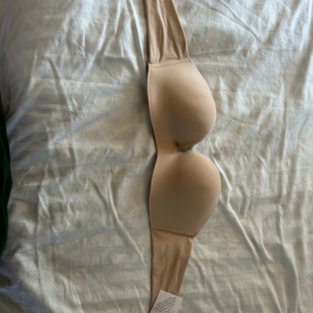 Seamless Tan Strapless Bra new w tags 42C